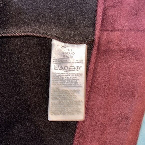 Old Navy Brushed Microfiber Jacket. Large Tall in beautiful burgundy/maroon - Picture 4 of 4